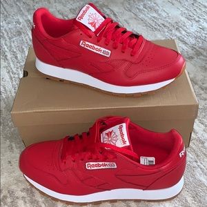 Men’s REEBOK classics. (Red & white)